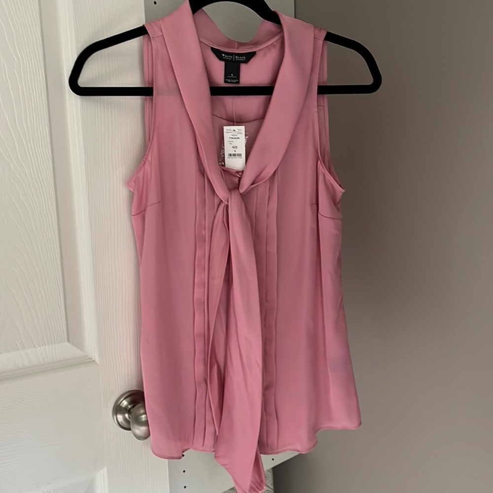 White House Black Market sleeveless blouse with tie- size S